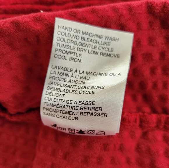 *Woolrich Women's Kinsdale Full Zip Corduroy Vest, Deep Ruby Medium - Picture 10 of 12